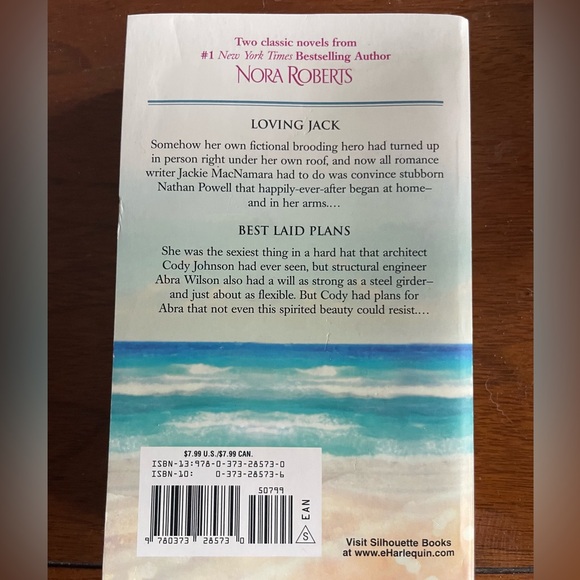 Love and Design by Nora Roberts - Picture 2 of 3